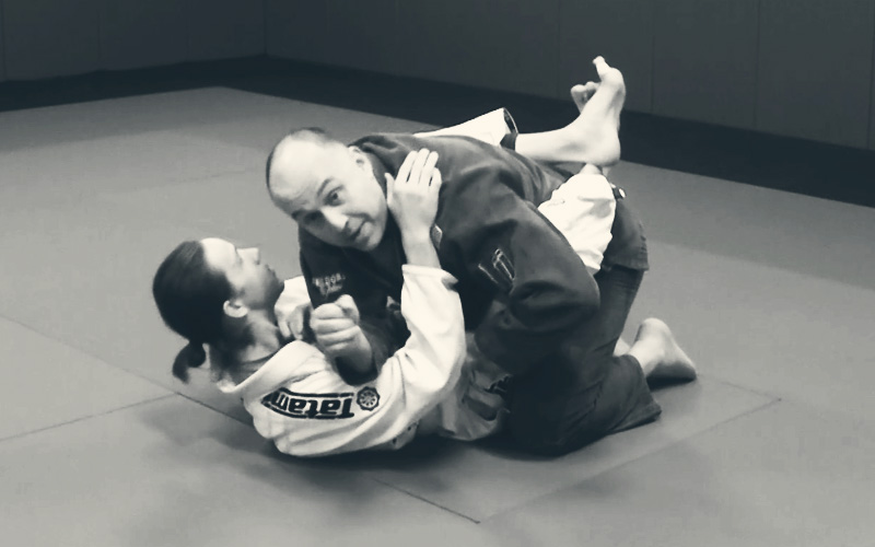 Surviving the Close Guard – Submission Defense